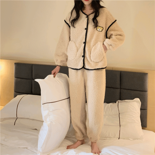 (주문폭주/인기상품)SET 곰돌이 뽀글이 양털 벨벳 투피스 수면바지 잠옷 홈웨어 세트